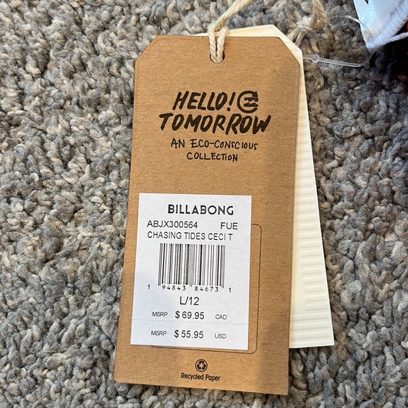 Billabong | NWT Chasing Tides Ceci Triangle Bikini Top in Fuego - Picture 9 of 12